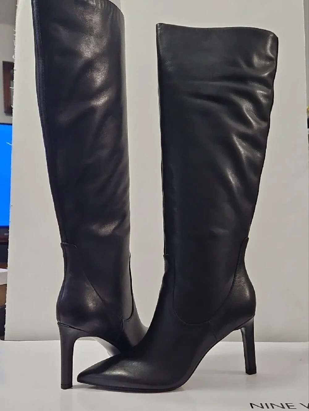 Nine West jeans knee